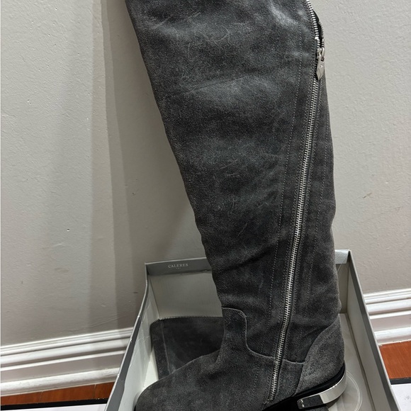 Fergie Navaro Monument Over the knee suede boots - Picture 3 of 8